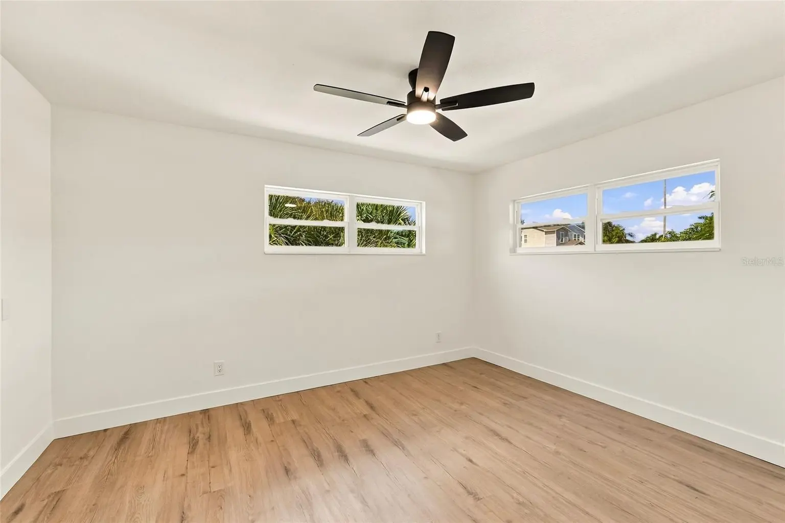 11570 60TH TERRACE, SEMINOLE, FL, photo 12 of 38