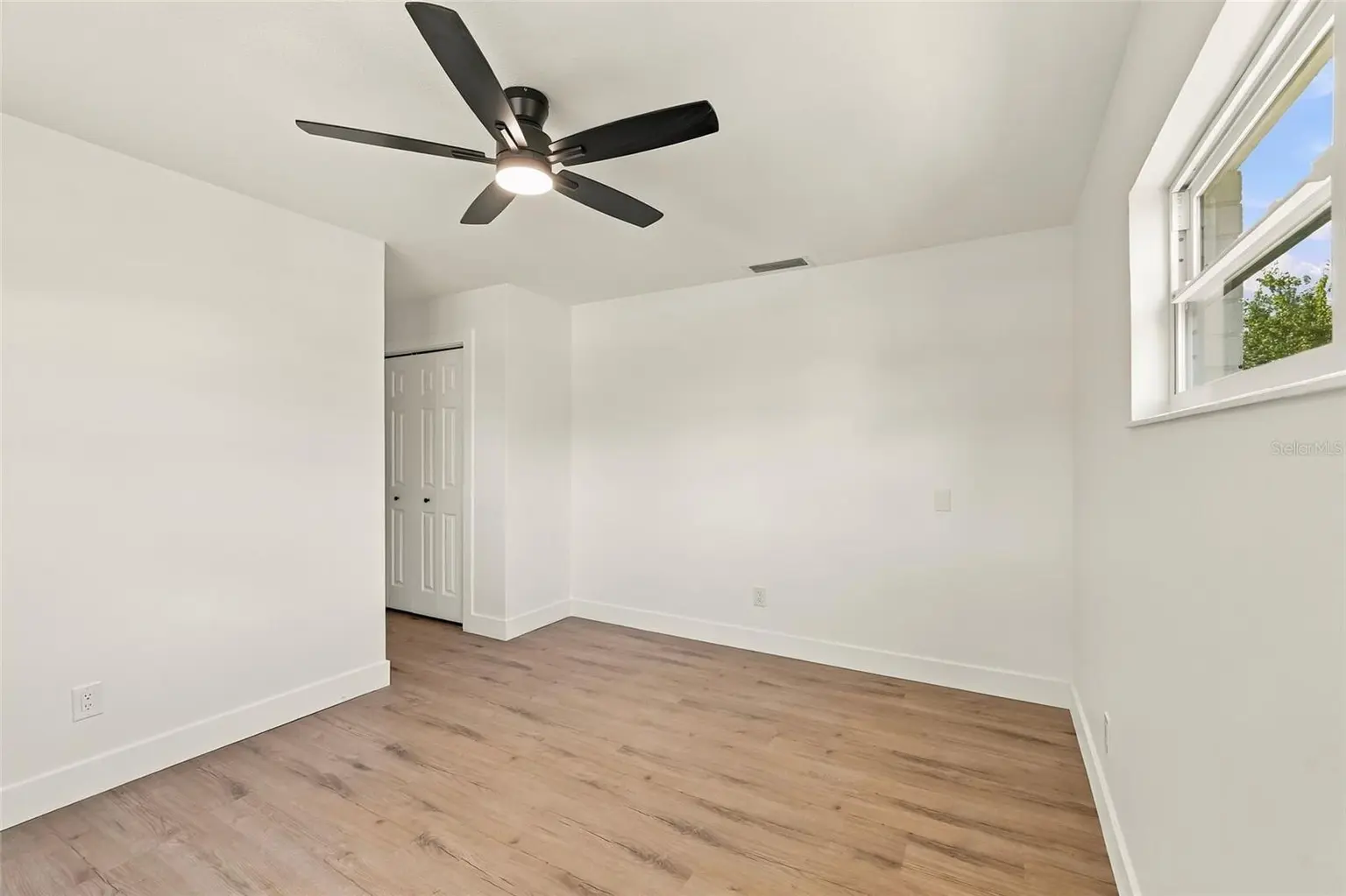 11570 60TH TERRACE, SEMINOLE, FL, photo 13 of 38