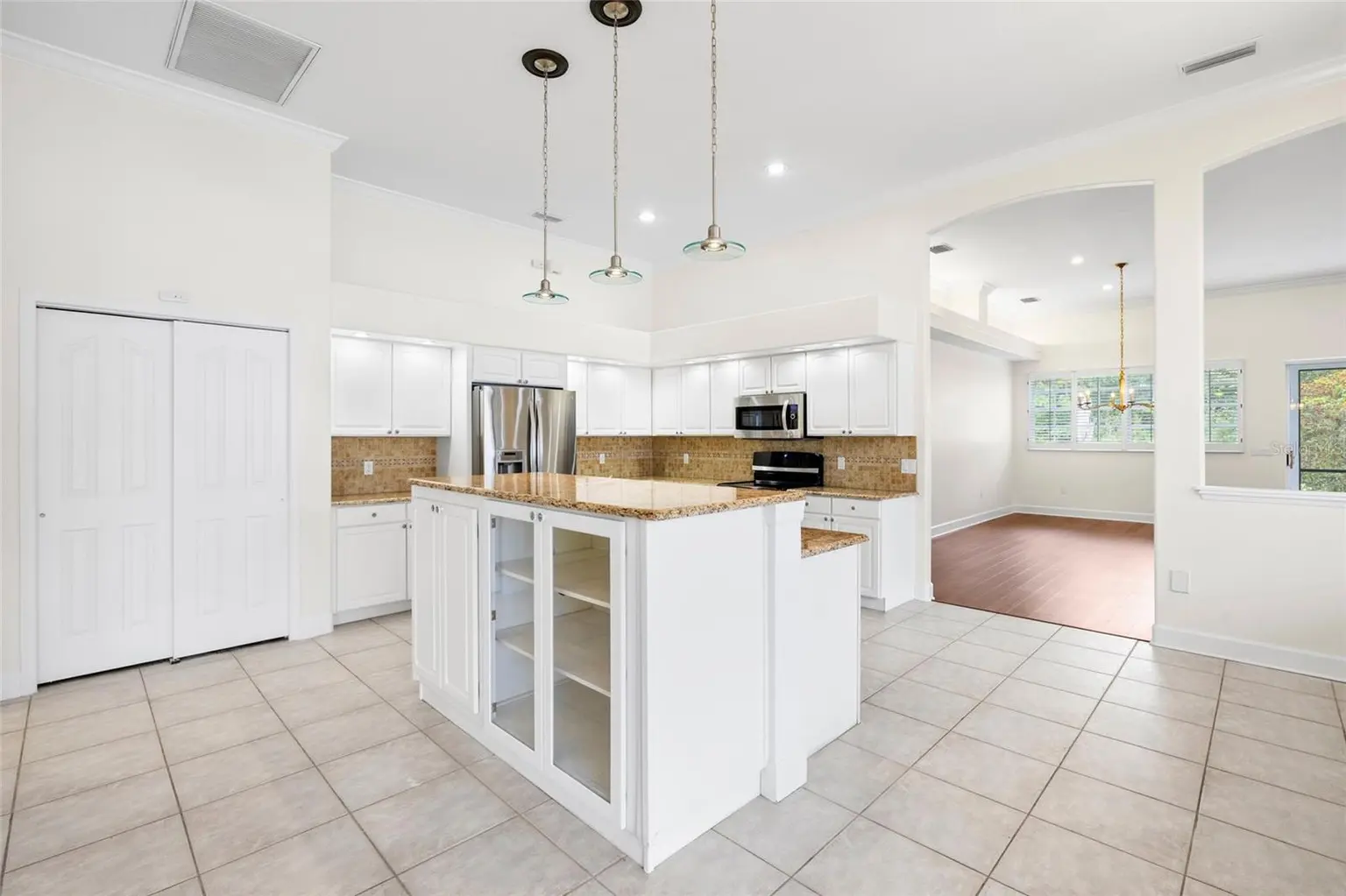 12009 BREWSTER DRIVE, TAMPA, FL, photo 13 of 67