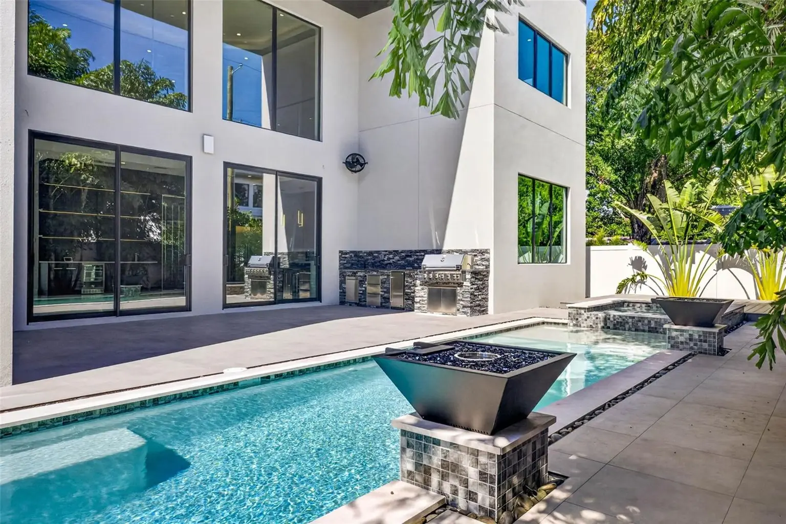 3514 W EL PRADO BOULEVARD, TAMPA, FL, photo 15 of 17