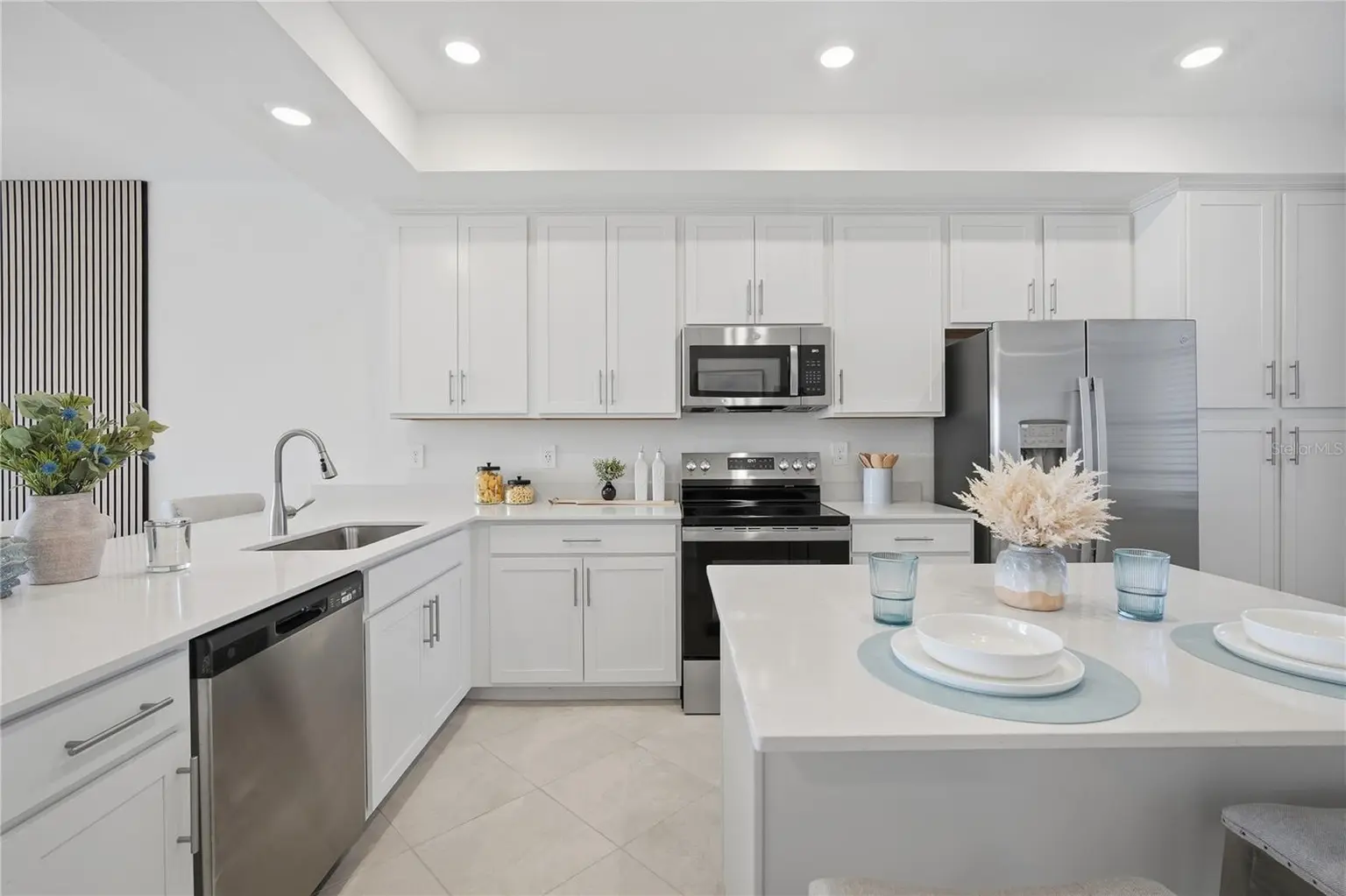 19008 SCALLOP LOOP #105, LAKEWOOD RANCH, FL, photo 6 of 16