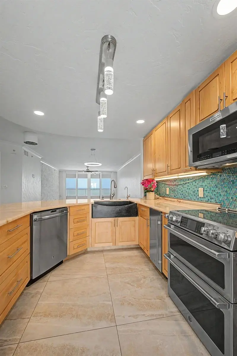 1310 GULF BOULEVARD #14E, CLEARWATER, FL, photo 43 of 97