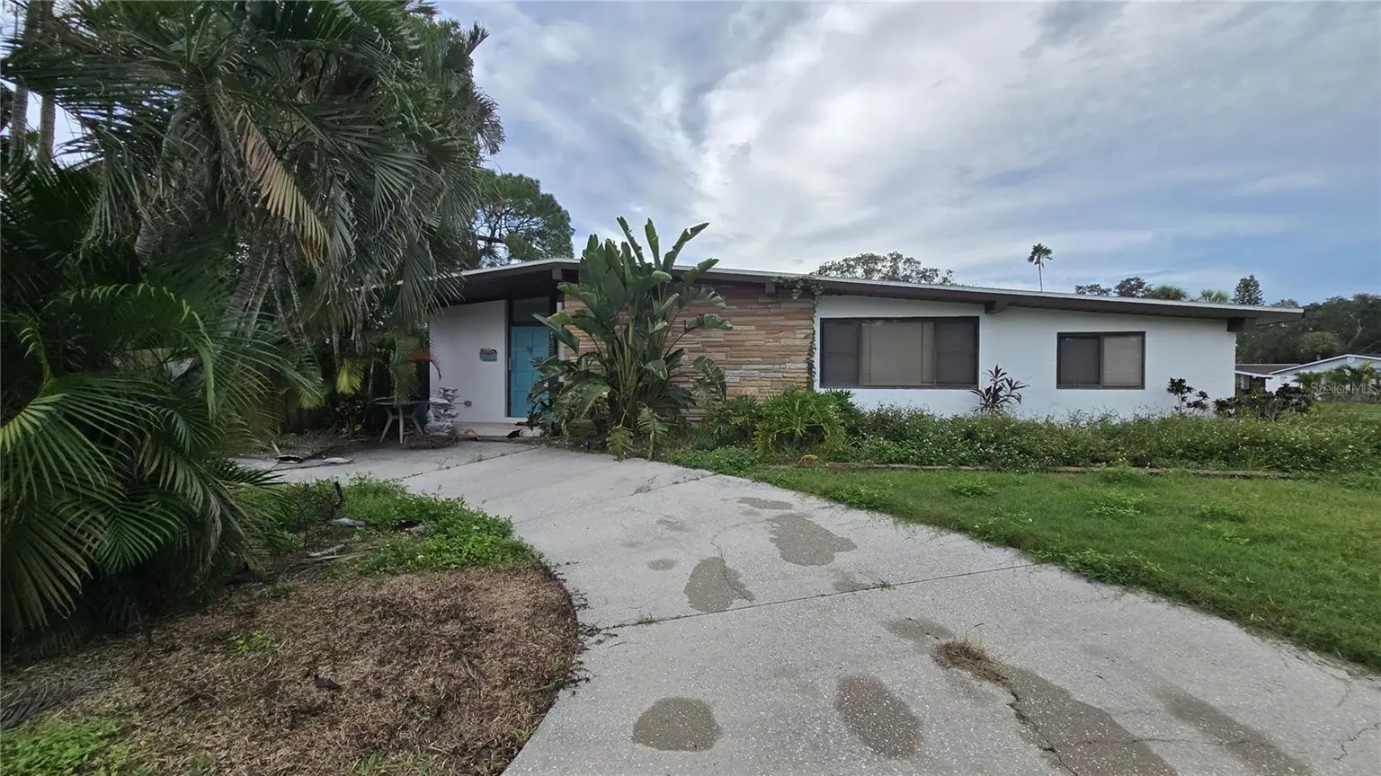 1600 DELAWARE AVENUE NE, ST PETERSBURG, FL, photo 1 of 24