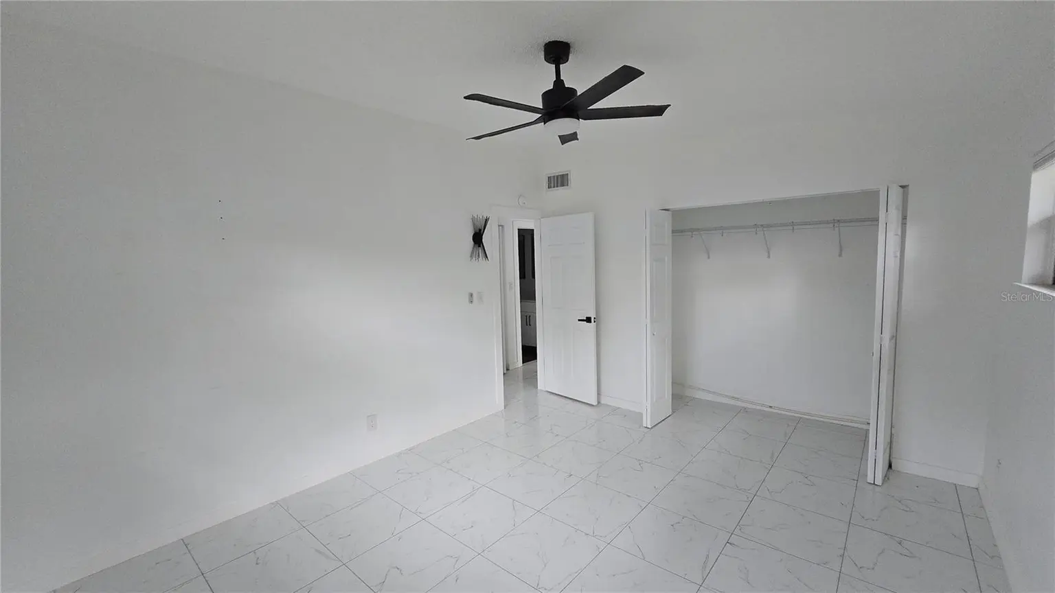 1600 DELAWARE AVENUE NE, ST PETERSBURG, FL, photo 12 of 24