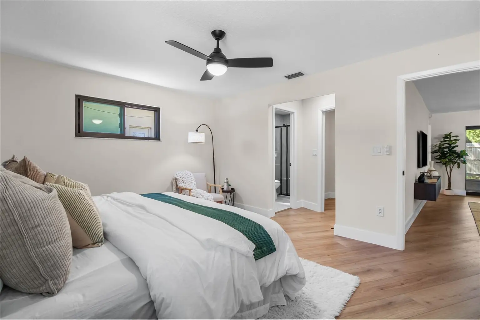 12412 116TH STREET, LARGO, FL, photo 9 of 33