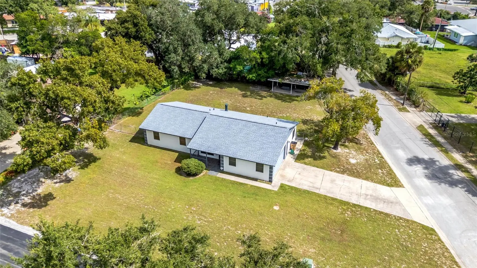 8605 GRANDVIEW DRIVE, TEMPLE TERRACE, FL, photo 2 of 36