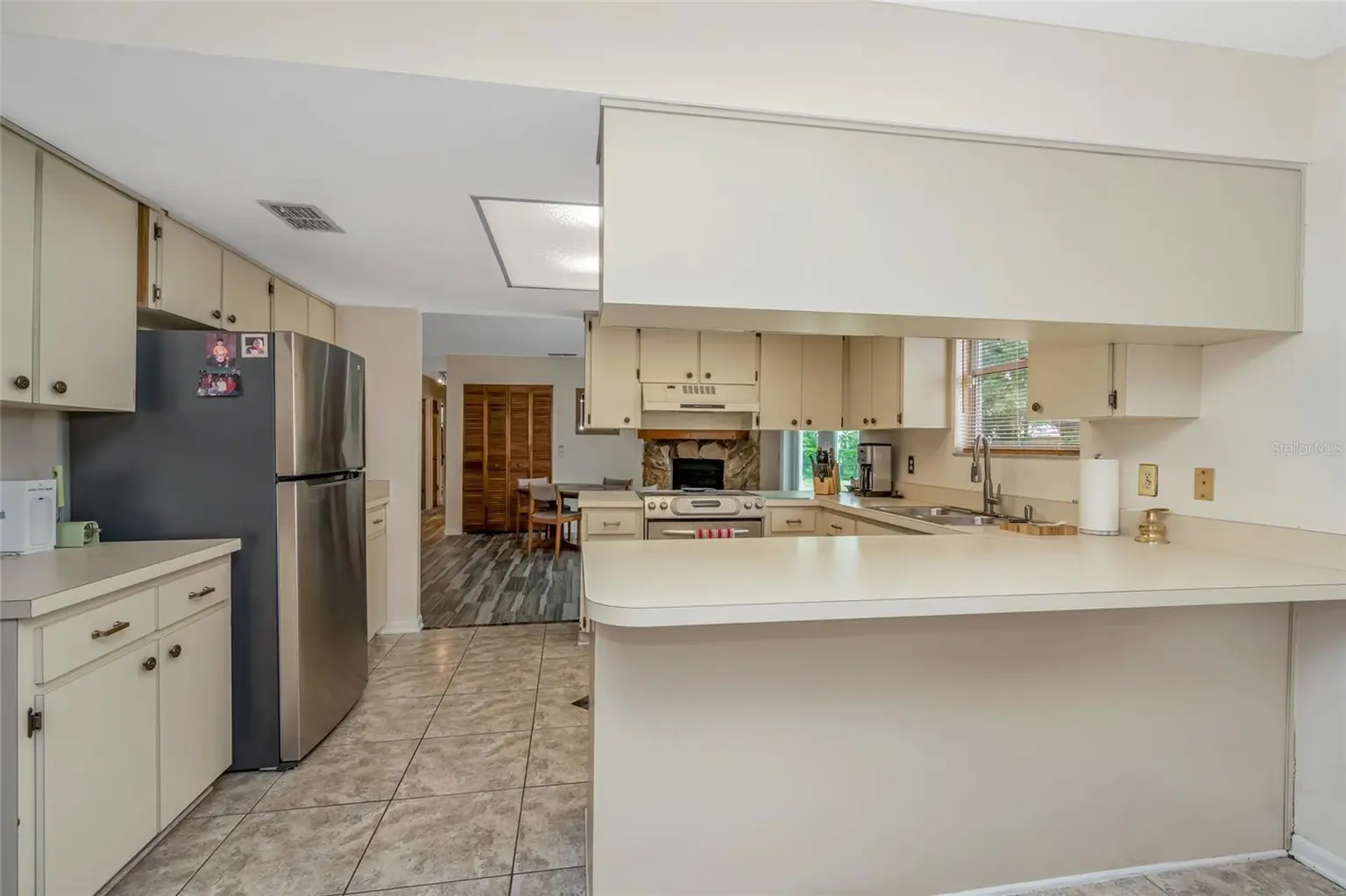 8605 GRANDVIEW DRIVE, TEMPLE TERRACE, FL, photo 19 of 36