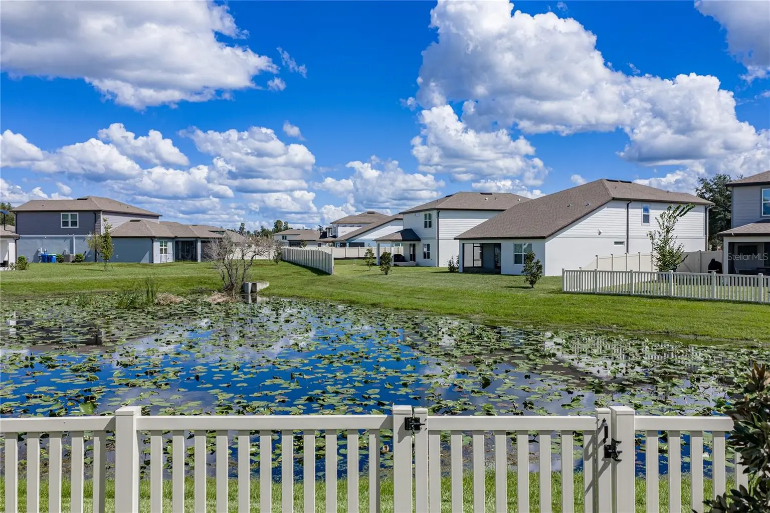 1076 KISTNA DRIVE, ZEPHYRHILLS, FL, photo 2 of 96