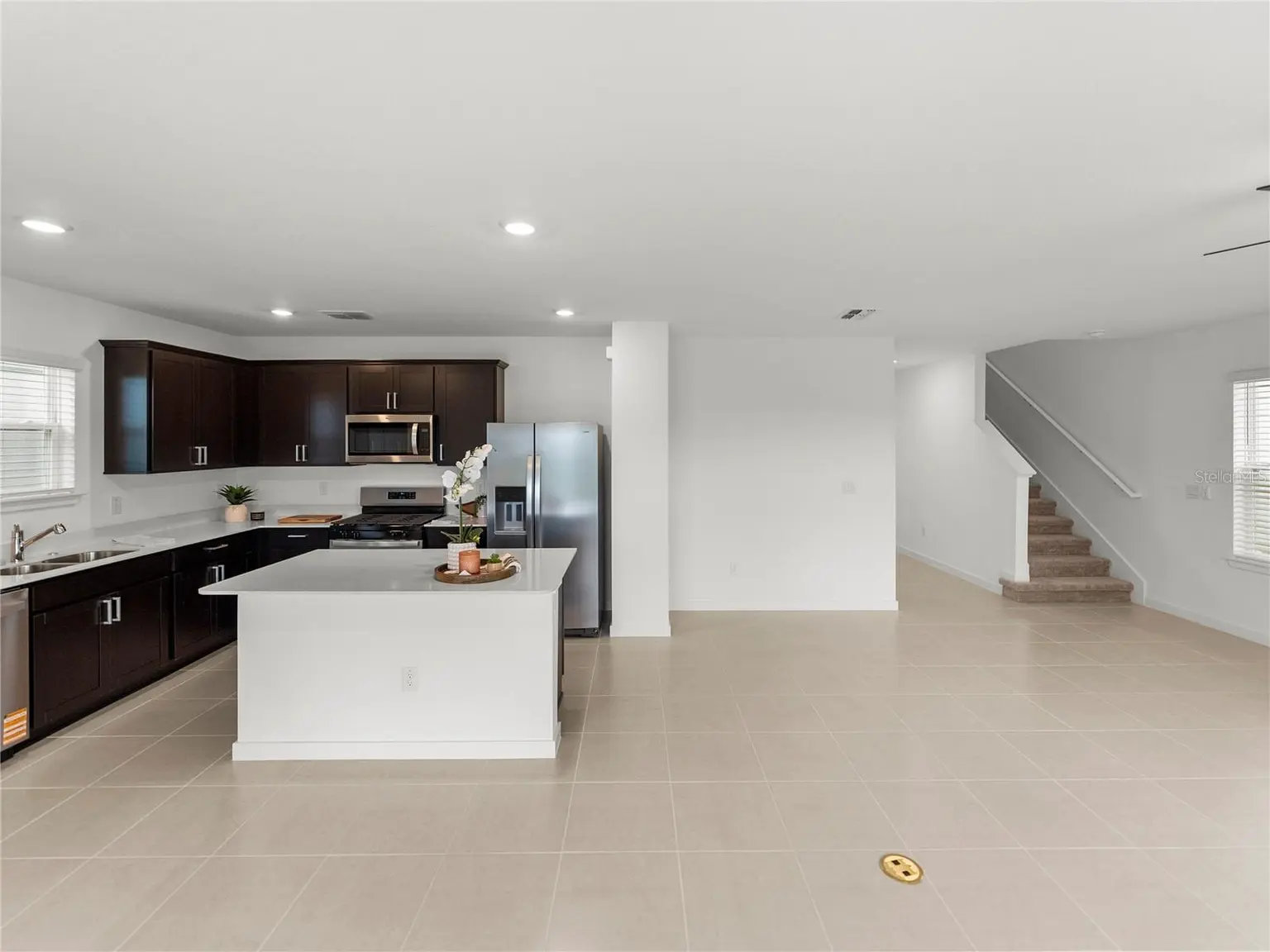 1076 KISTNA DRIVE, ZEPHYRHILLS, FL, photo 6 of 96