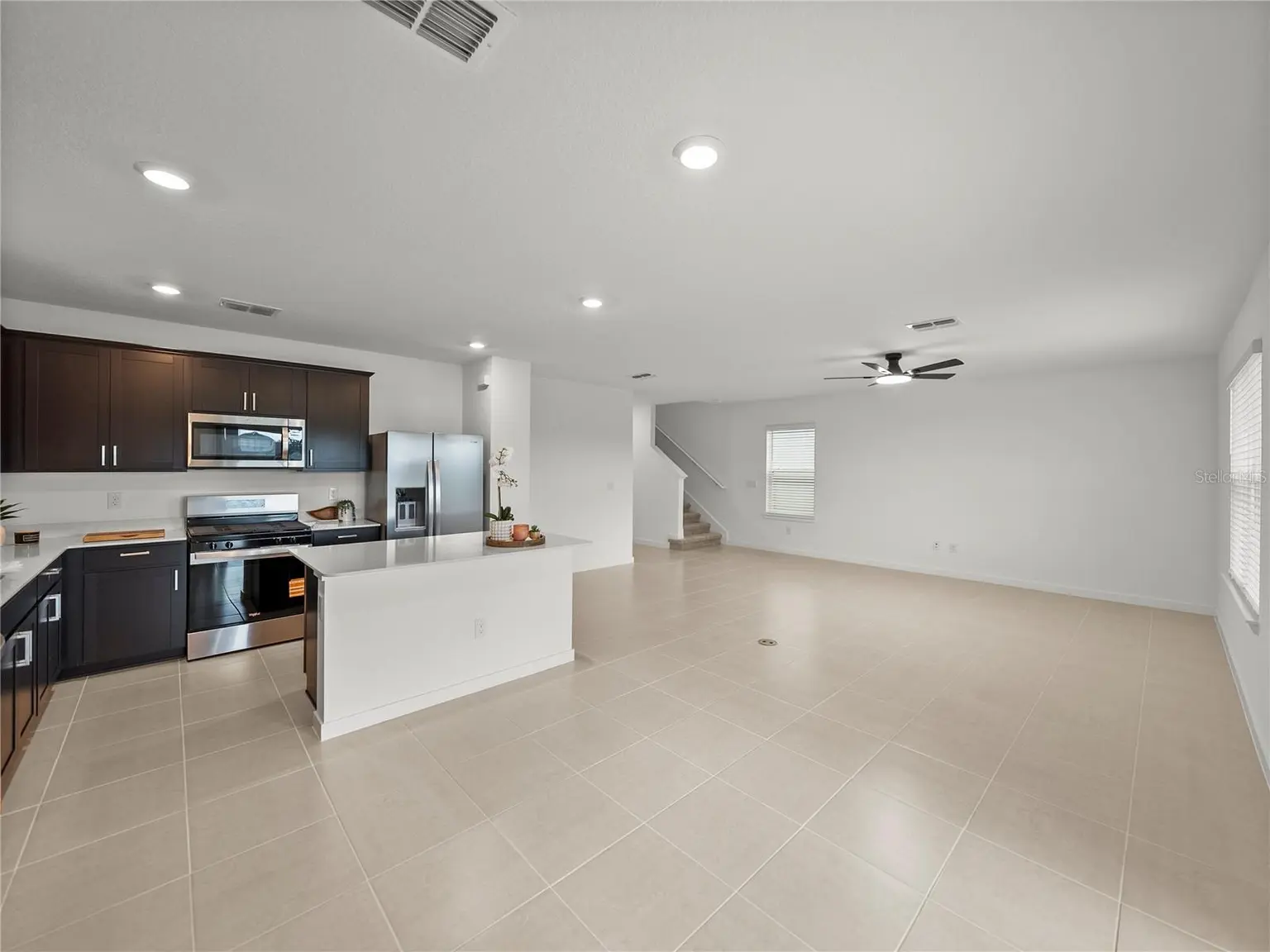 1076 KISTNA DRIVE, ZEPHYRHILLS, FL, photo 10 of 96