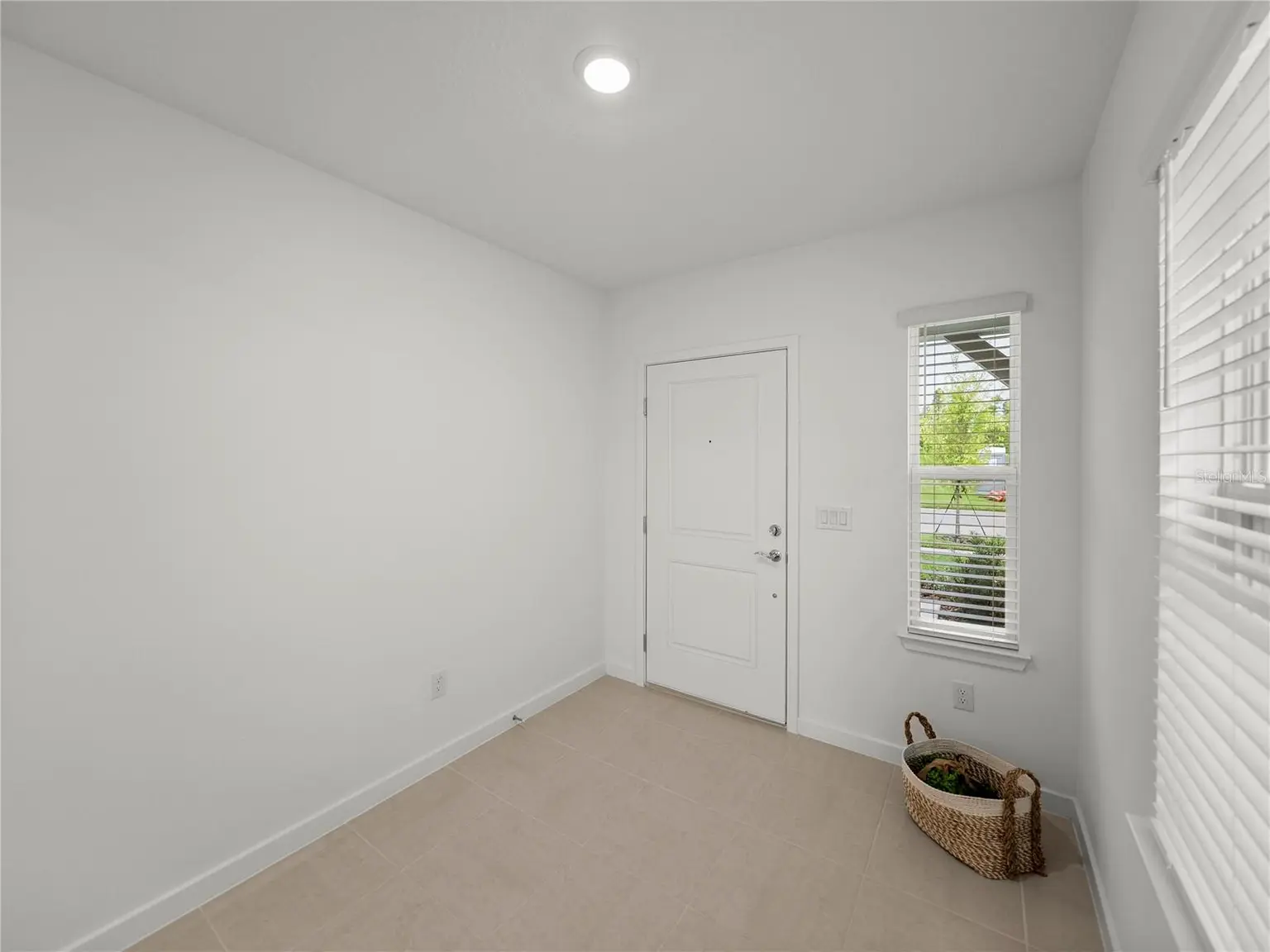 1076 KISTNA DRIVE, ZEPHYRHILLS, FL, photo 22 of 96