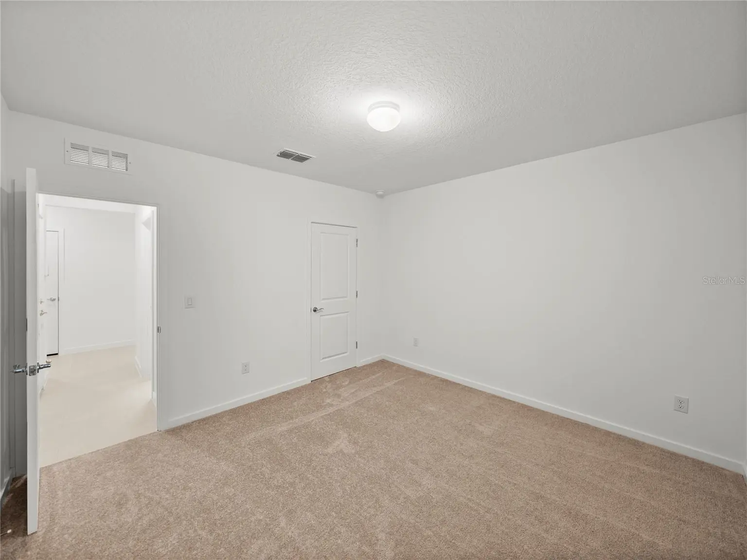 1076 KISTNA DRIVE, ZEPHYRHILLS, FL, photo 24 of 96