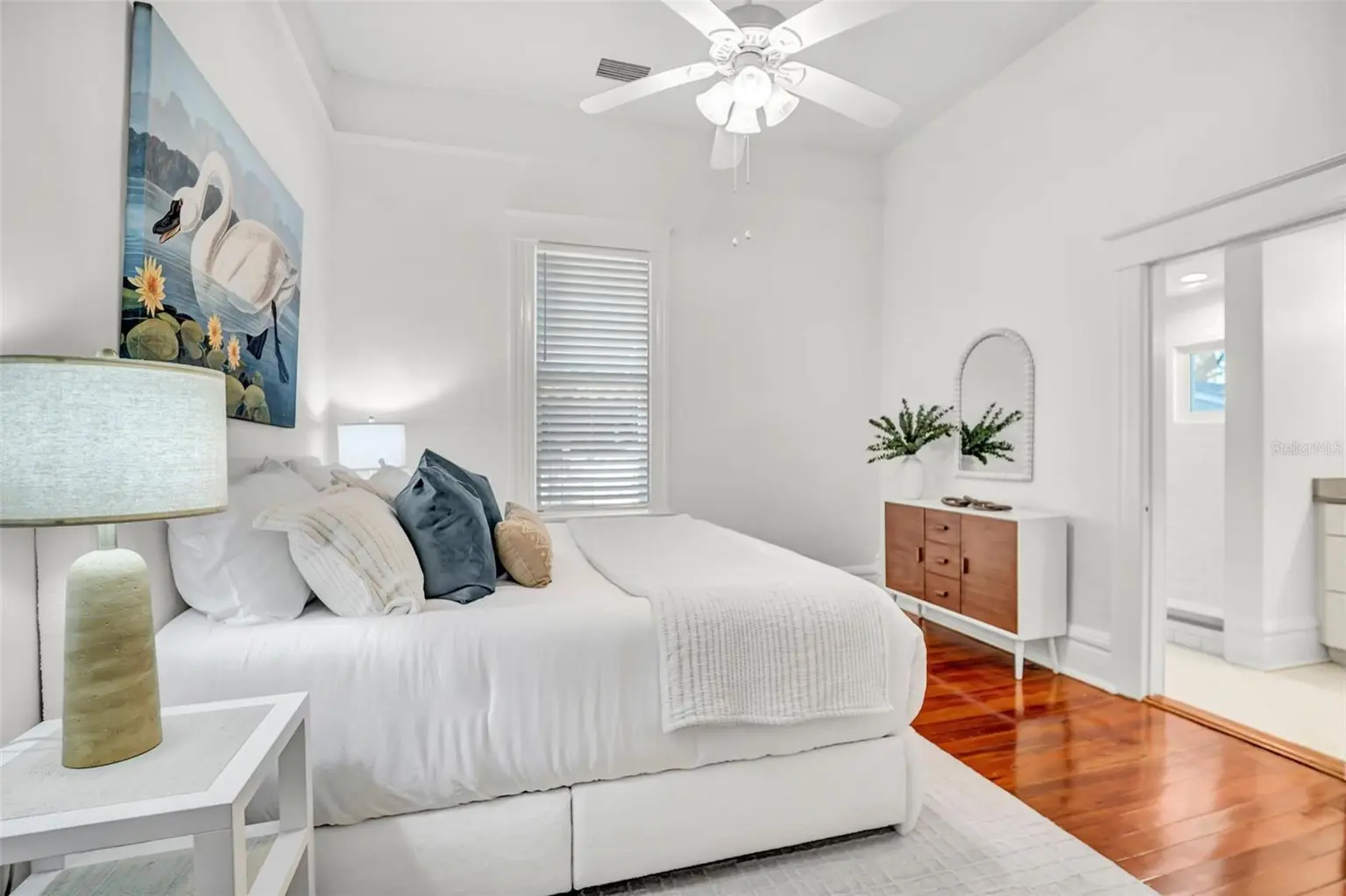 1918 W DEKLE AVENUE, TAMPA, FL, photo 9 of 62