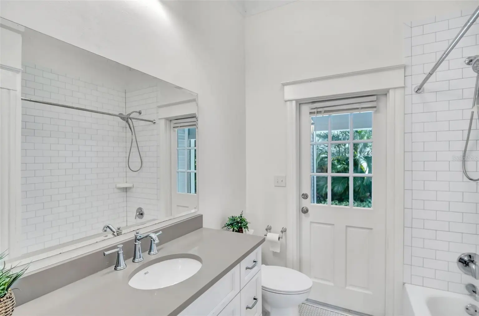 1918 W DEKLE AVENUE, TAMPA, FL, photo 39 of 62