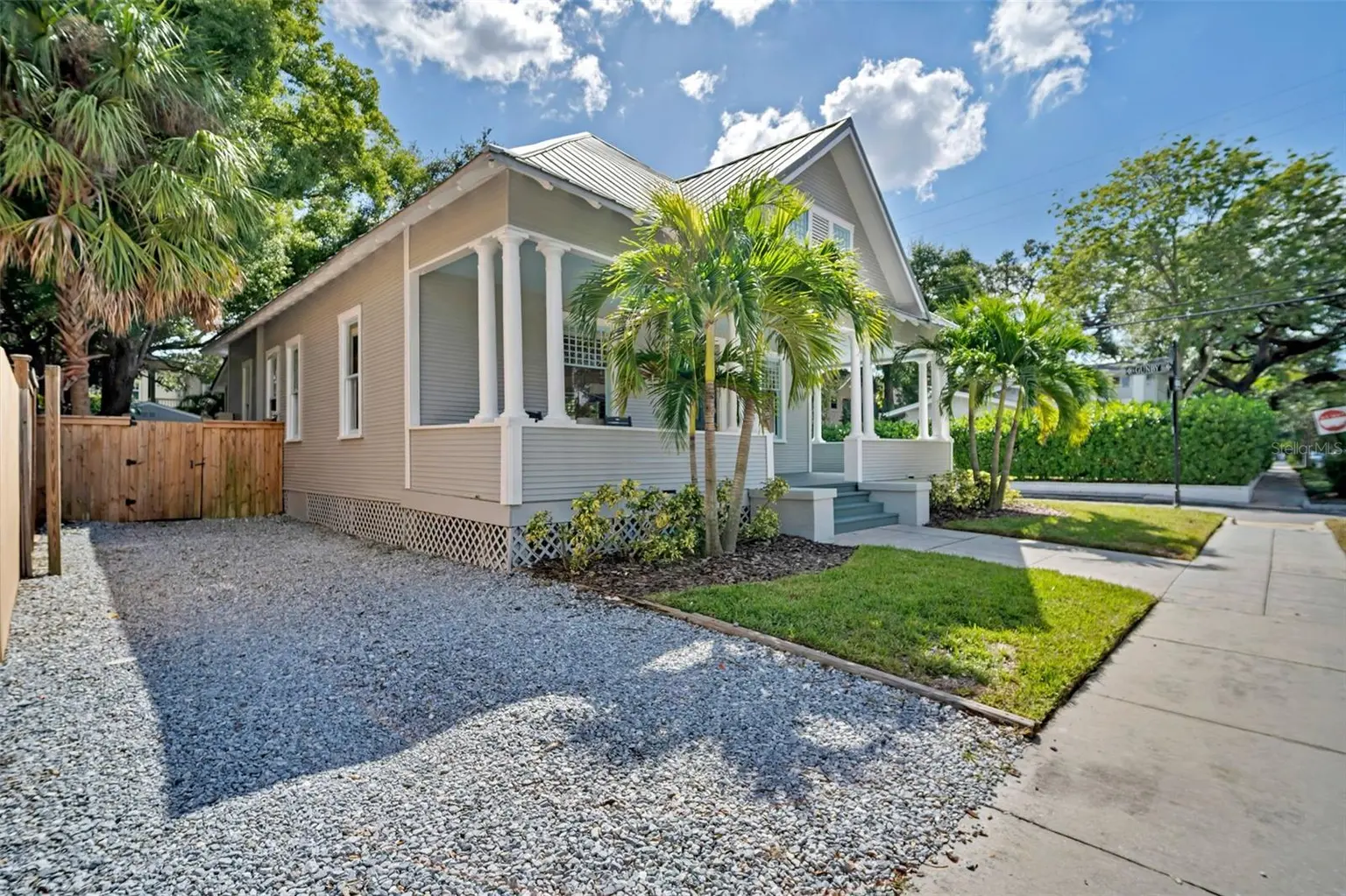 1918 W DEKLE AVENUE, TAMPA, FL, photo 49 of 62