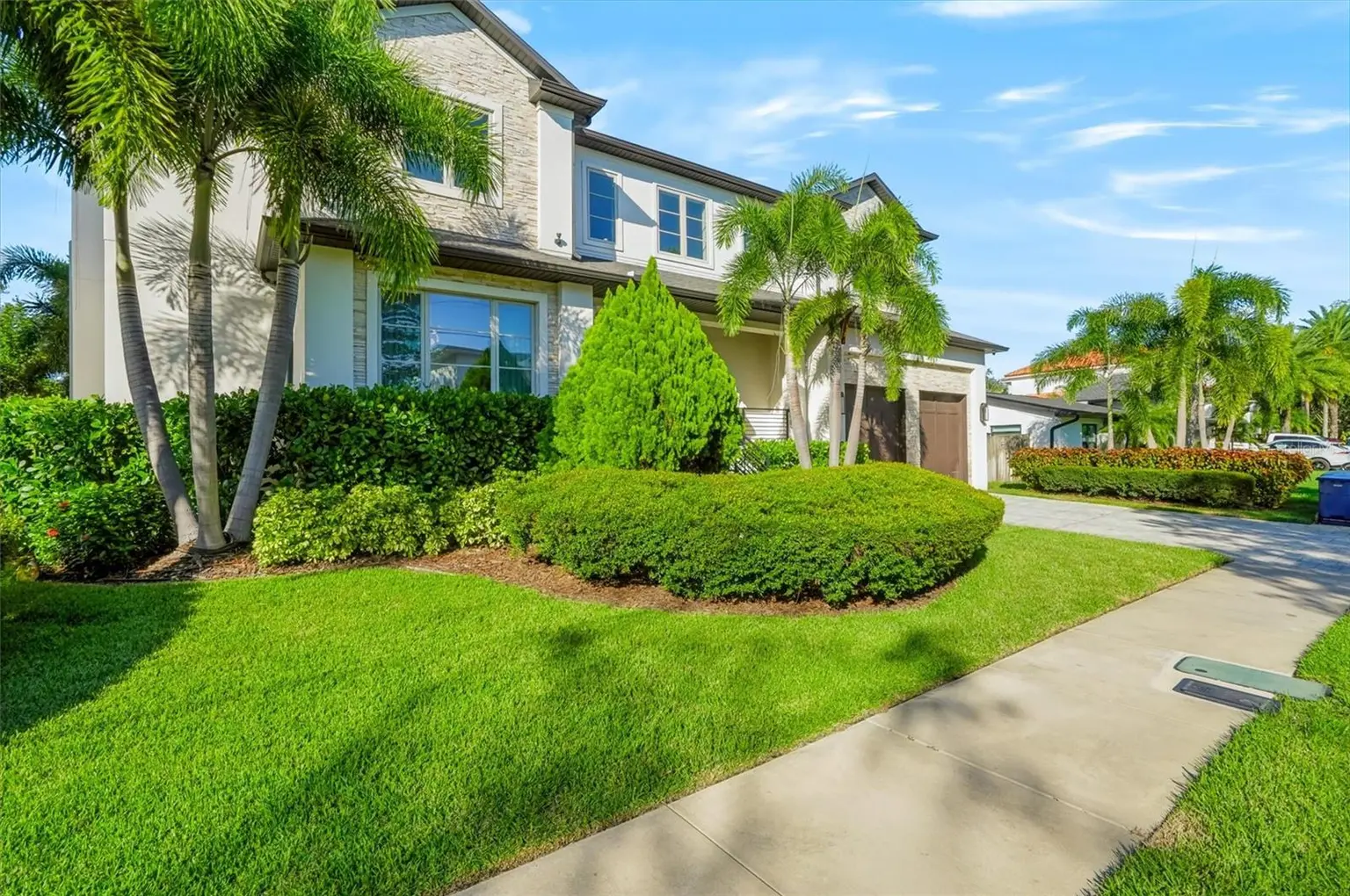 4807 W LONGFELLOW AVENUE, TAMPA, FL, photo 6 of 87