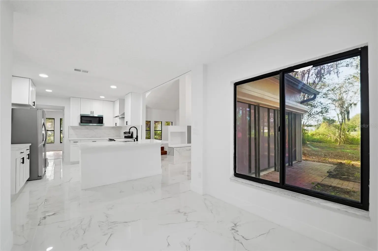 6201 GREENWICH DRIVE, TAMPA, FL, photo 13 of 46