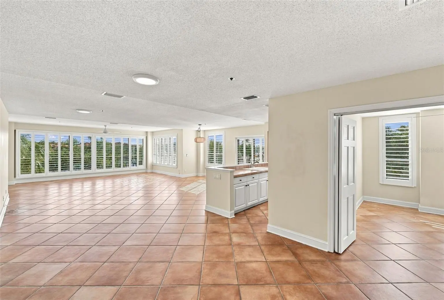 1 BARBADOS AVENUE #2D, TAMPA, FL, photo 4 of 70
