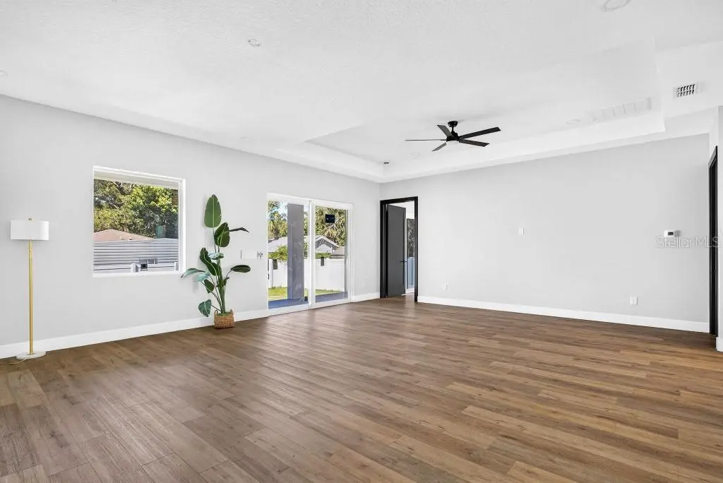 7812 N MULBERRY STREET, TAMPA, FL, photo 12 of 34
