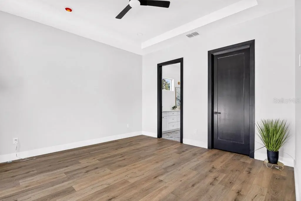 7812 N MULBERRY STREET, TAMPA, FL, photo 24 of 34