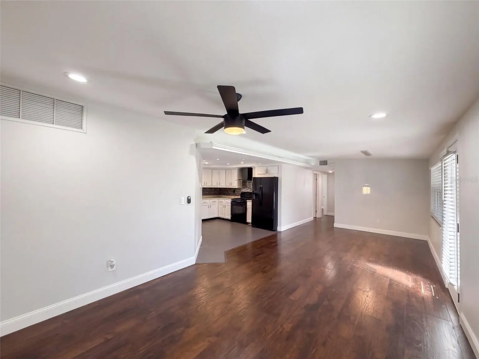 645 10TH PLACE, SAFETY HARBOR, FL, photo 2 of 21