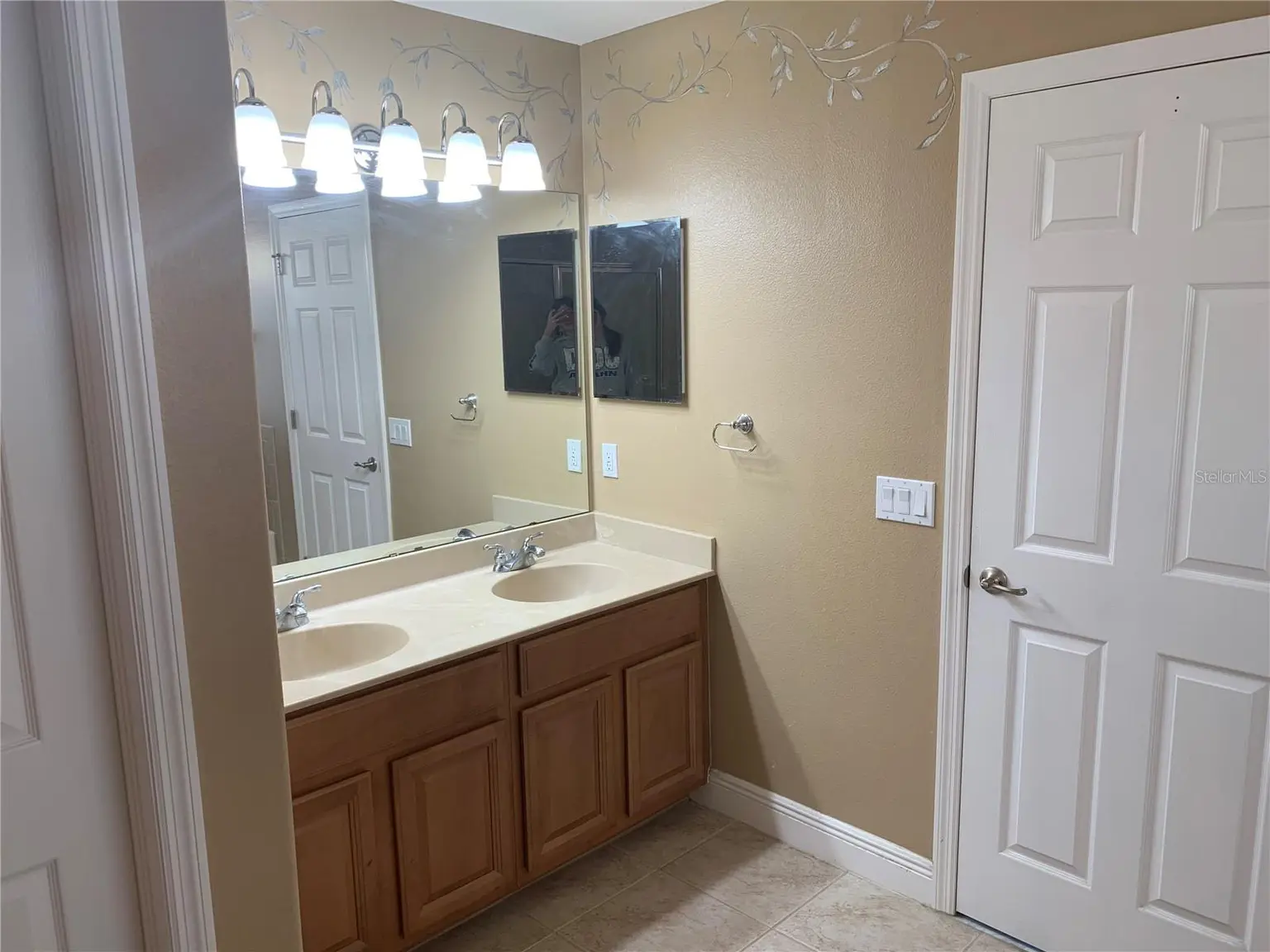 8810 CAMERON CREST DRIVE, TAMPA, FL, photo 23 of 31