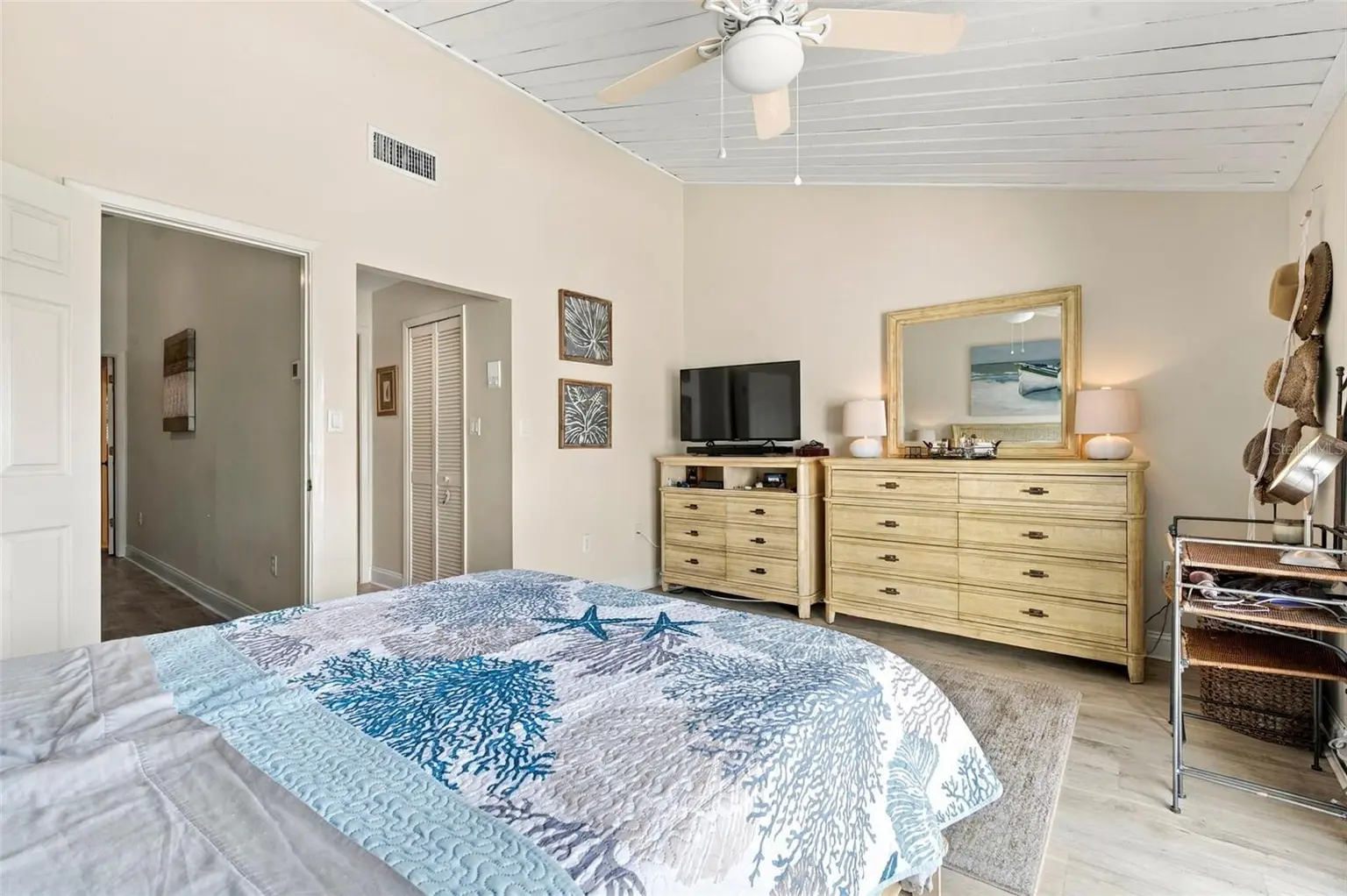 12148 CAPRI CIRCLE, TREASURE ISLAND, FL, photo 21 of 61