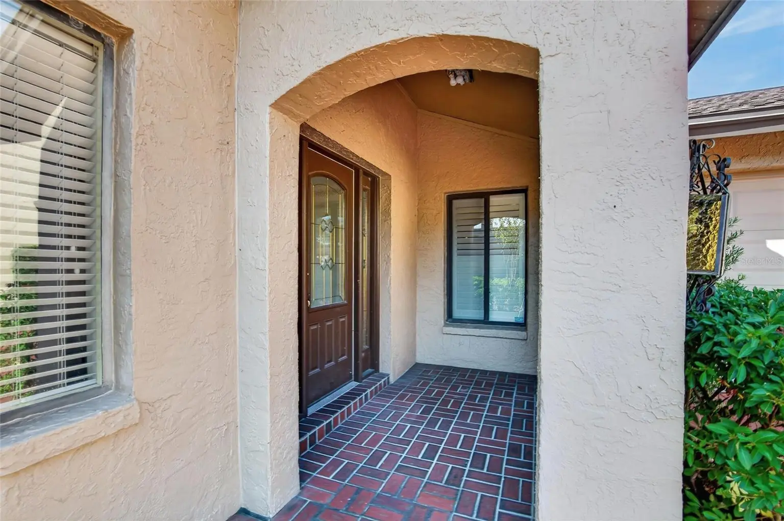 712 DORADO COURT, BRANDON, FL, photo 4 of 81