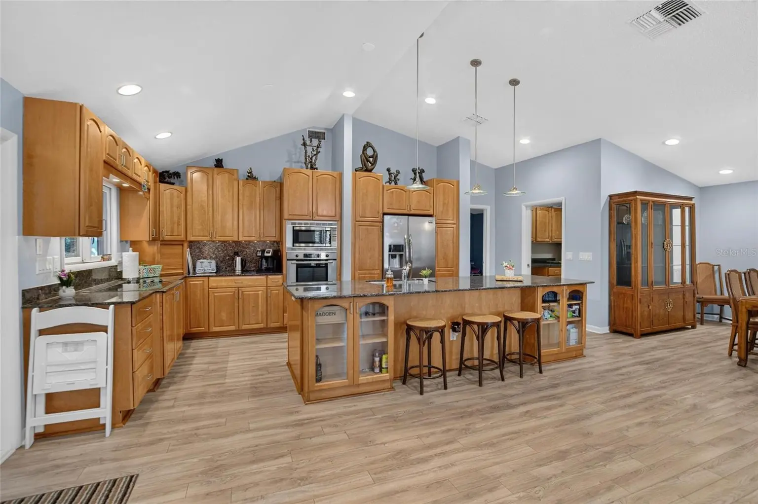 712 DORADO COURT, BRANDON, FL, photo 11 of 81