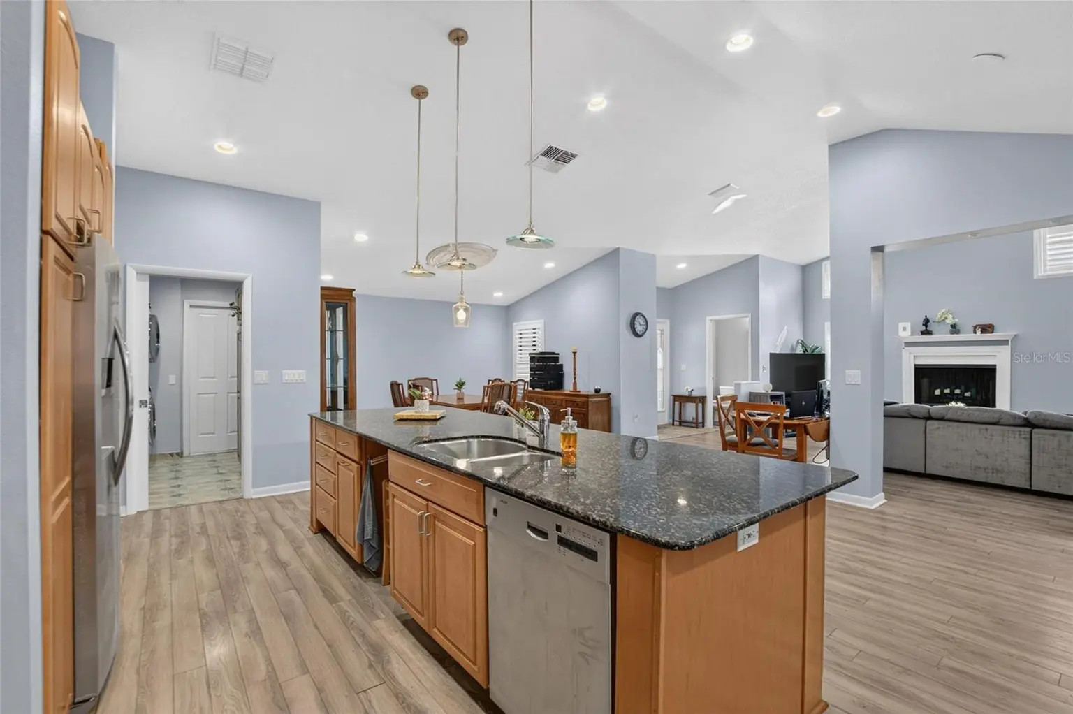 712 DORADO COURT, BRANDON, FL, photo 13 of 81