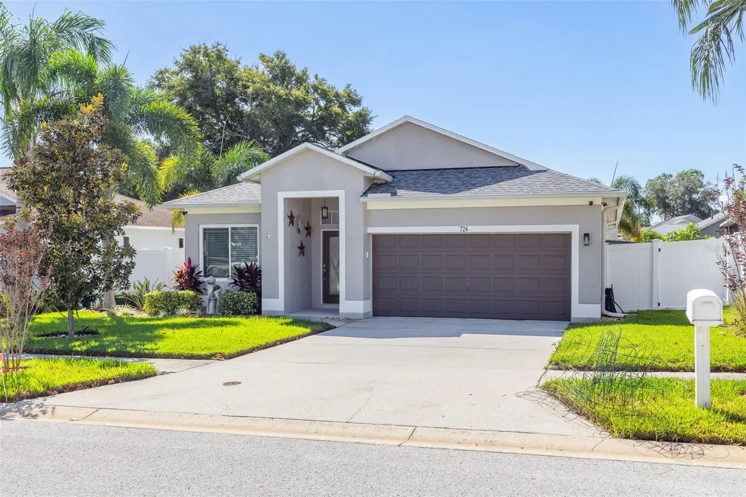 724 SANDY HILLS AVENUE, TARPON SPRINGS, FL, photo 2 of 38