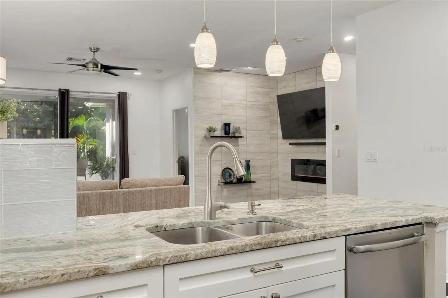 724 SANDY HILLS AVENUE, TARPON SPRINGS, FL, photo 10 of 38
