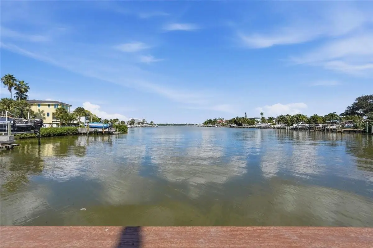 101 SHOALS CIRCLE, NORTH REDINGTON BEACH, FL, photo 83 of 100