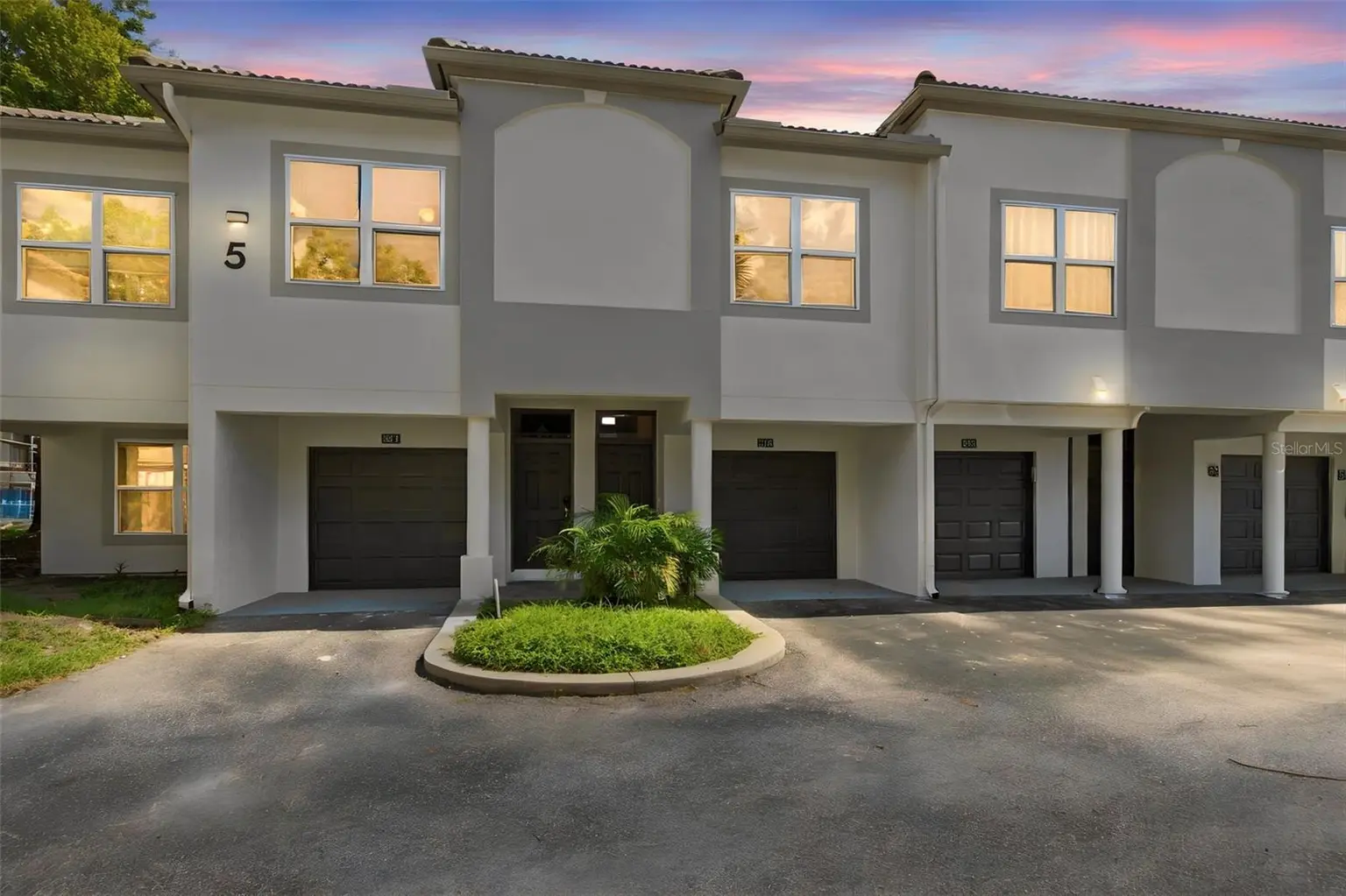 816 NORMANDY TRACE ROAD, TAMPA, FL, photo 2 of 58
