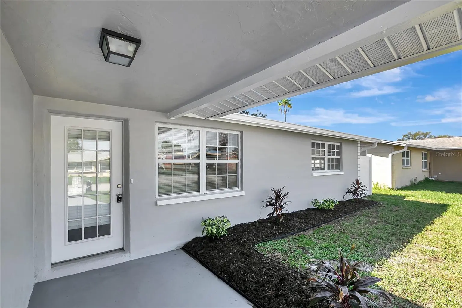 Aloha Gardens home, photo 3 of 8