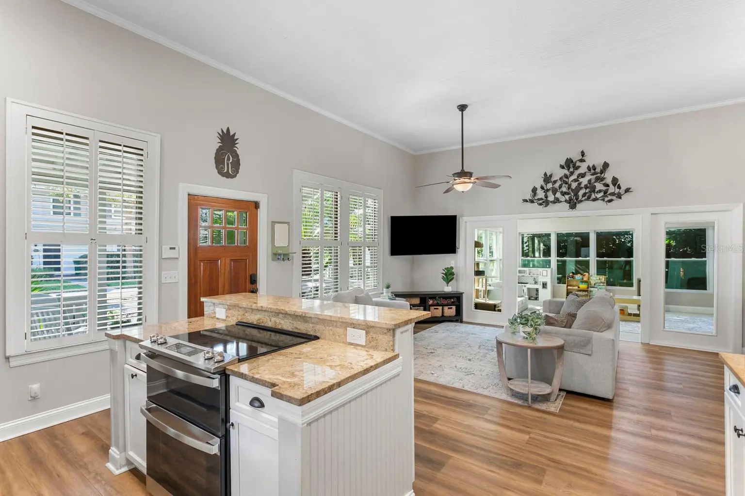 5407 S RUSSELL STREET, TAMPA, FL, photo 12 of 29