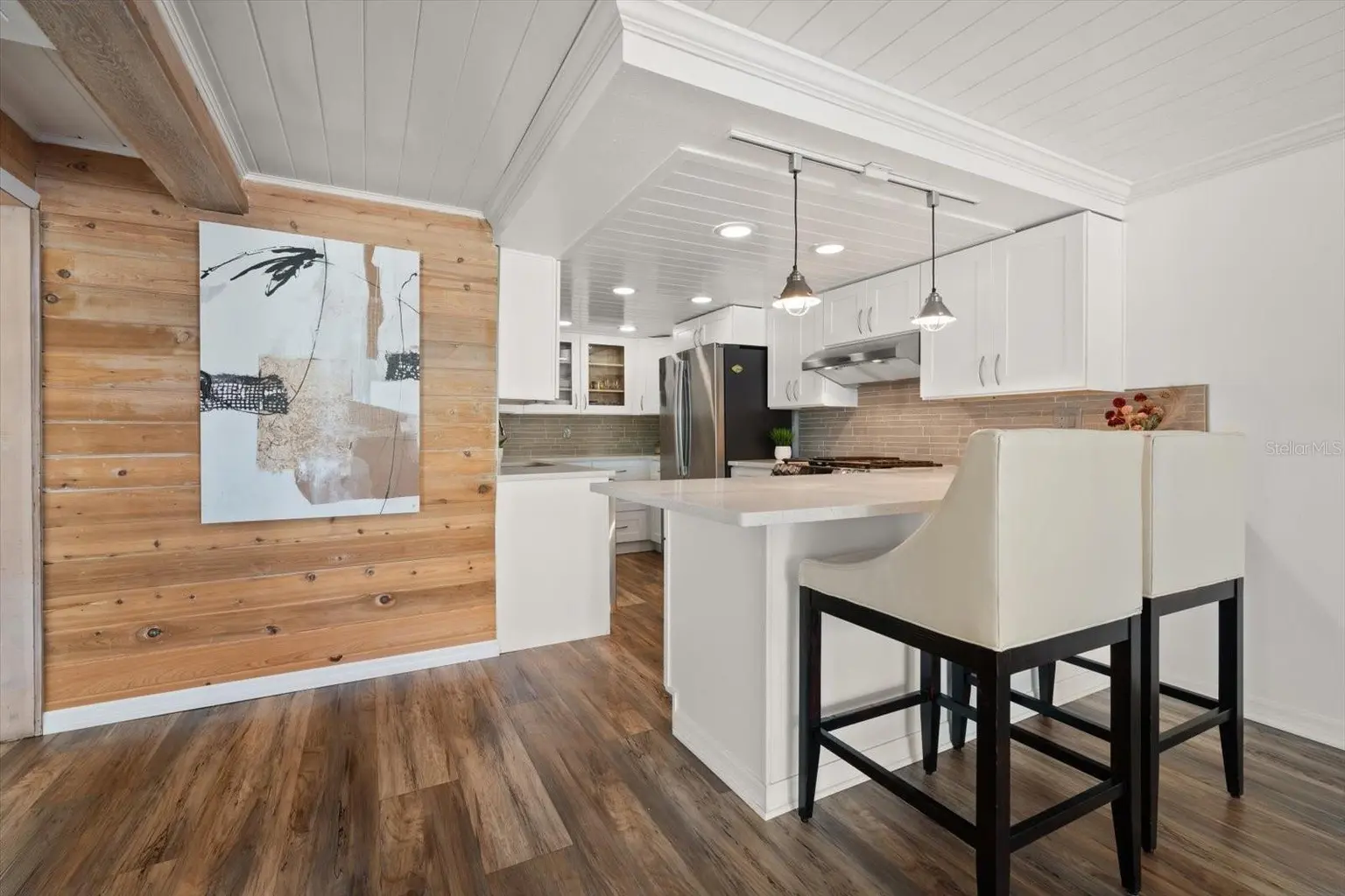 115 99TH AVENUE, TREASURE ISLAND, FL, photo 9 of 73