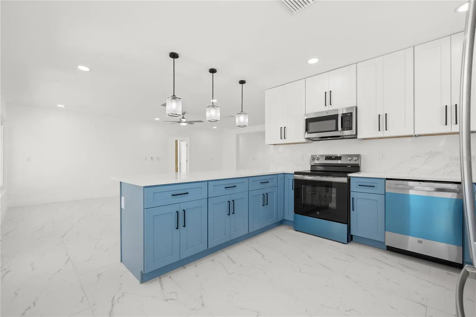 730 PRUITT DRIVE, MADEIRA BEACH, FL, photo 11 of 42