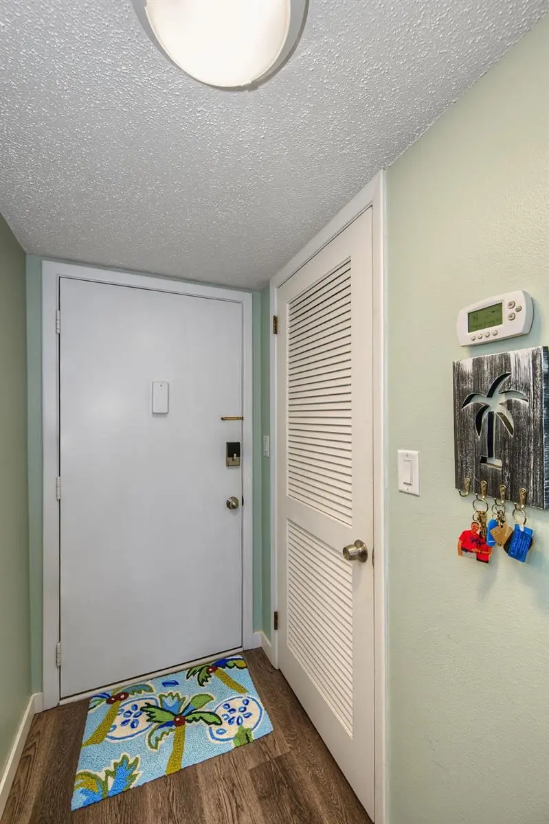 12000 CAPRI CIRCLE S #20, TREASURE ISLAND, FL, photo 6 of 75