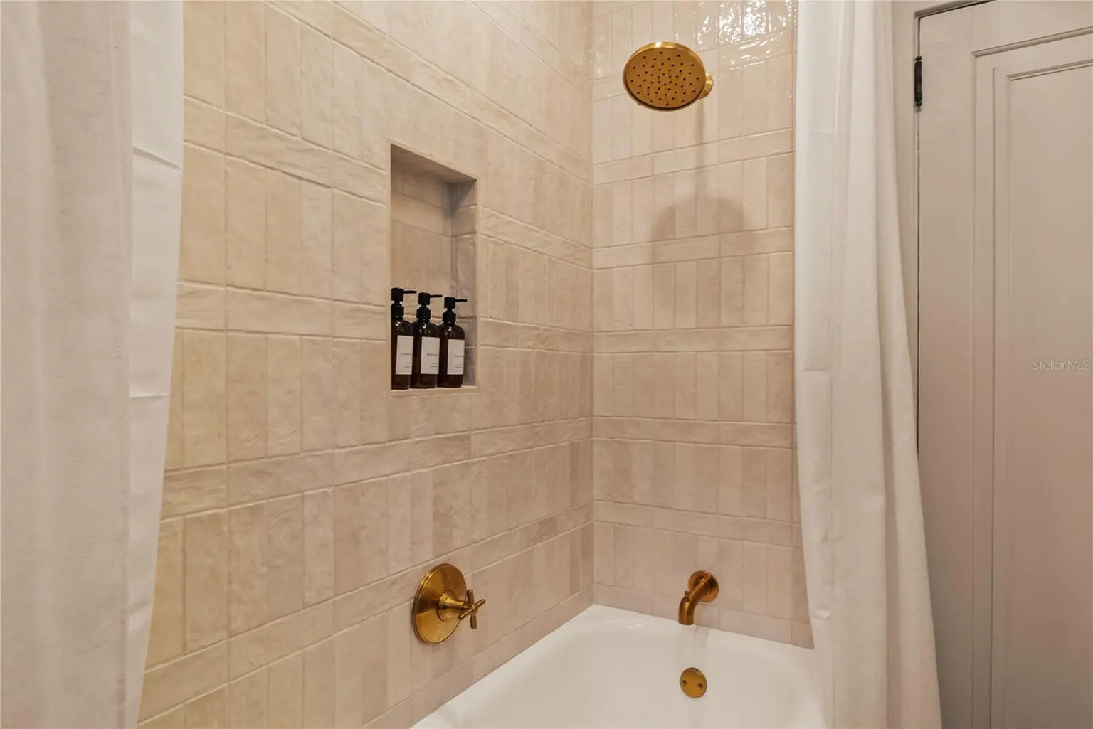 4521 W AZEELE STREET, TAMPA, FL, photo 39 of 45