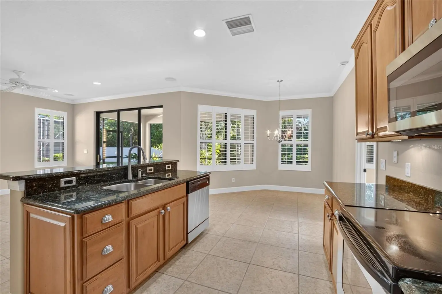213 SILVER FALLS DRIVE, APOLLO BEACH, FL, photo 16 of 95