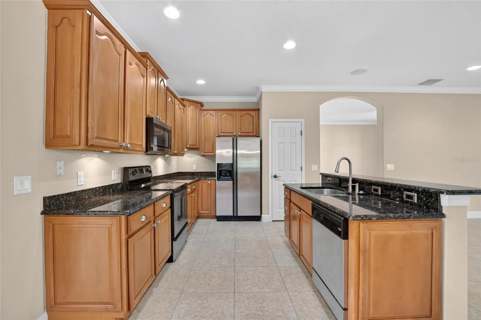 213 SILVER FALLS DRIVE, APOLLO BEACH, FL, photo 17 of 95