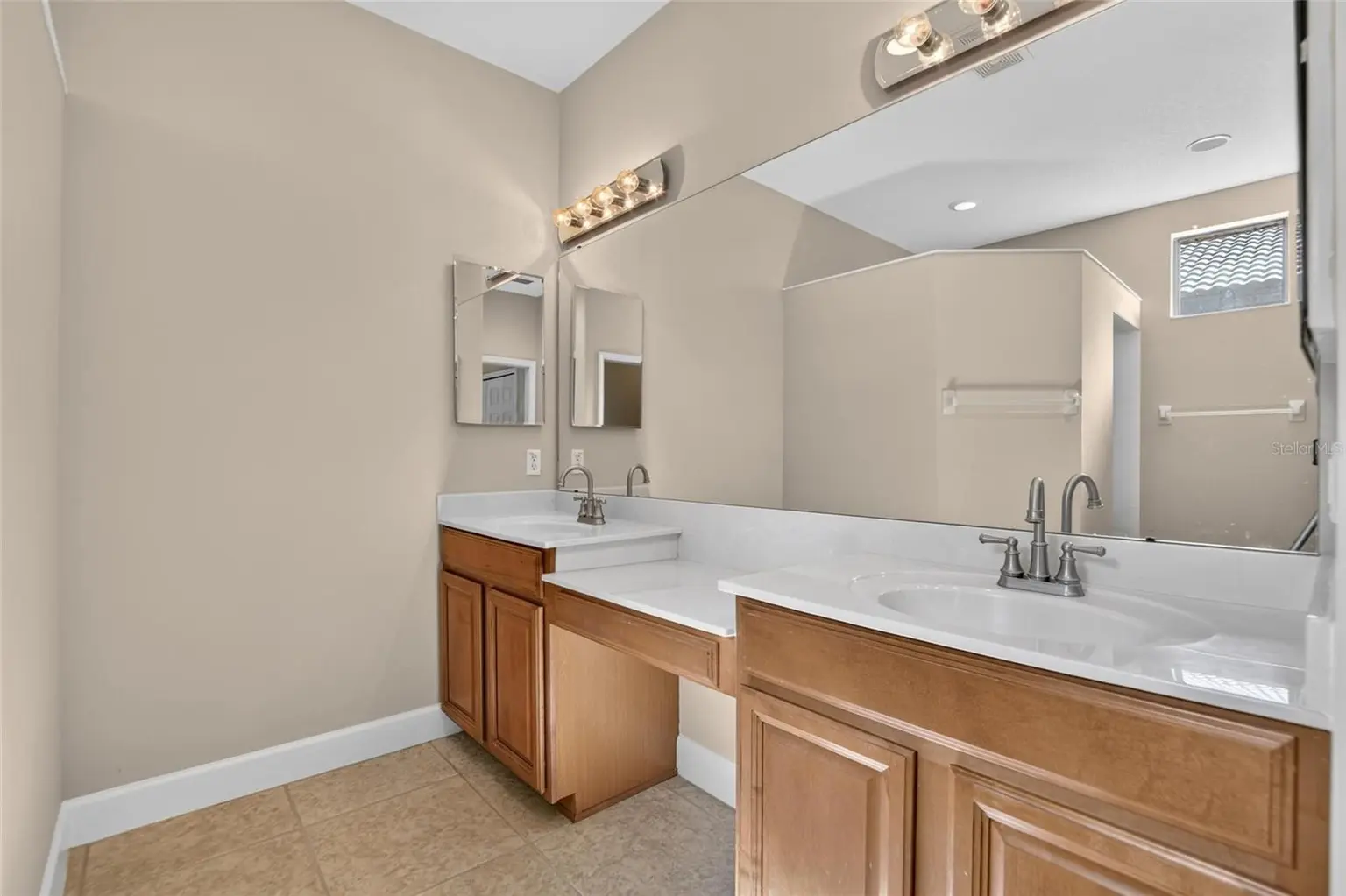213 SILVER FALLS DRIVE, APOLLO BEACH, FL, photo 52 of 95