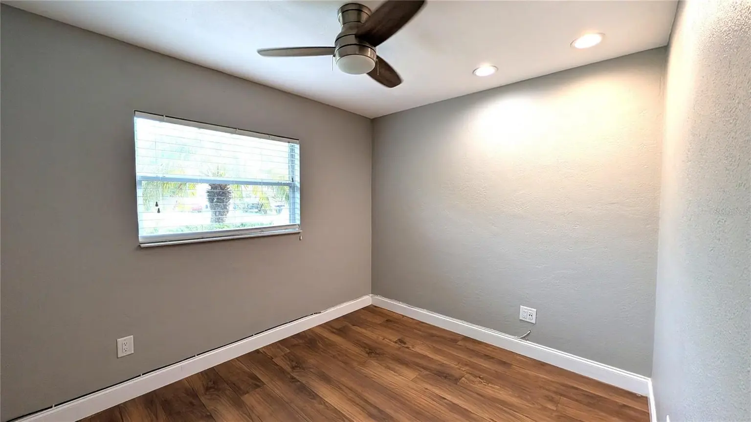 3005 W MARLIN AVENUE, TAMPA, FL, photo 11 of 23