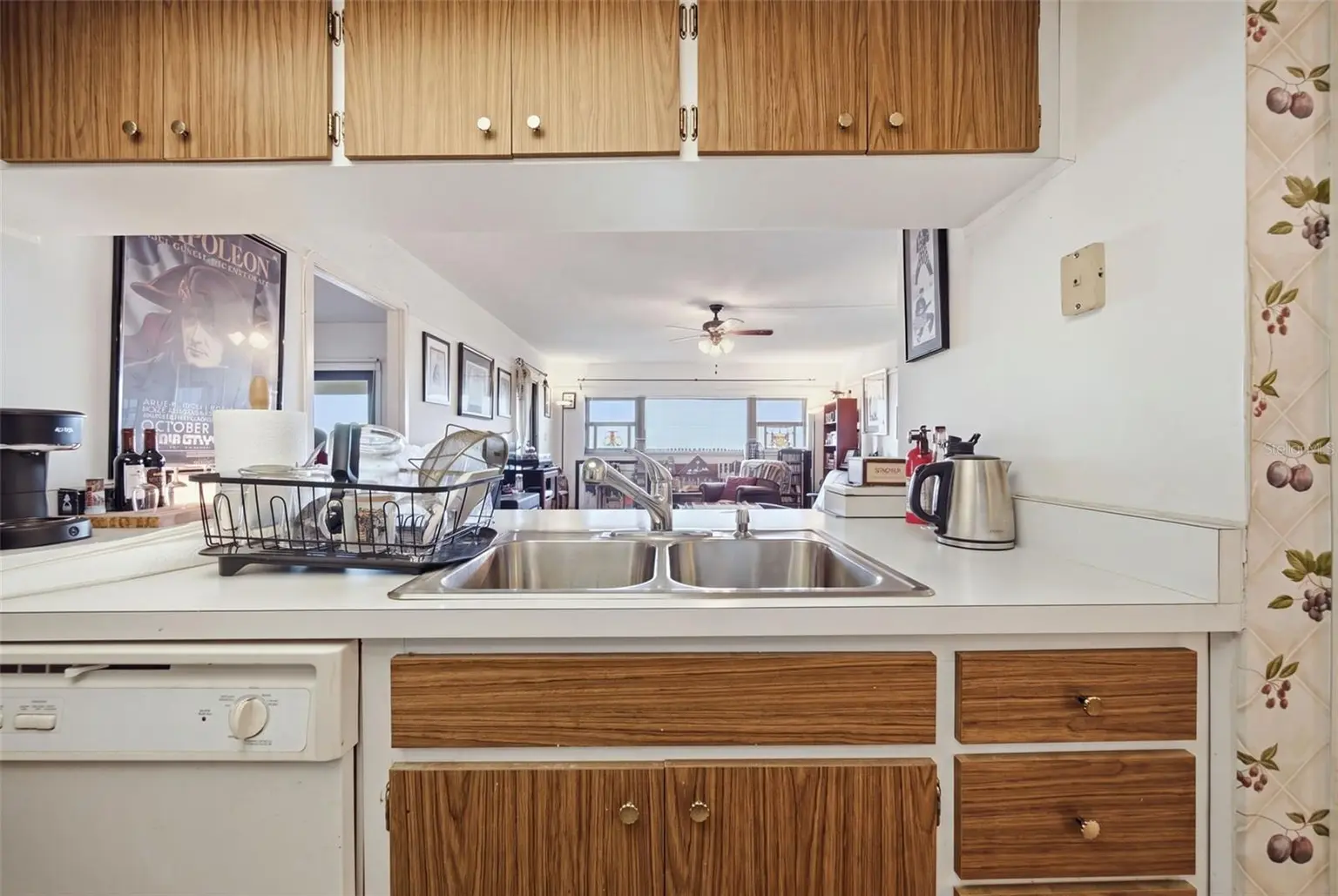 4141 BAYSHORE BOULEVARD #905, TAMPA, FL, photo 9 of 45