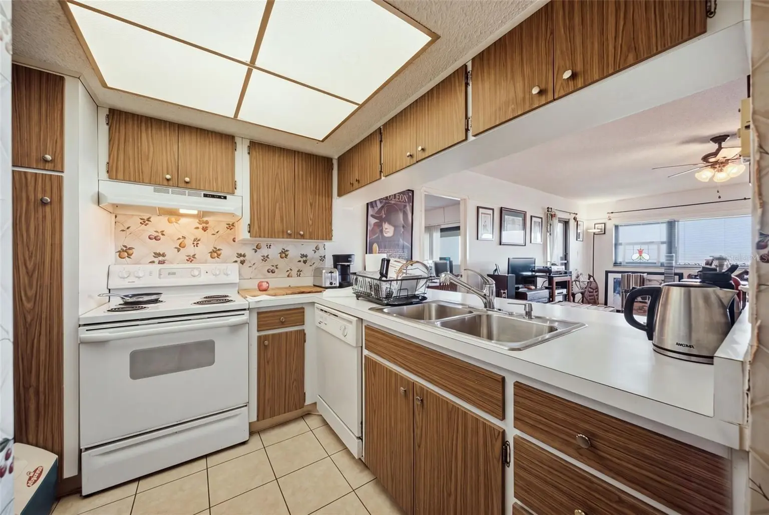4141 BAYSHORE BOULEVARD #905, TAMPA, FL, photo 10 of 45