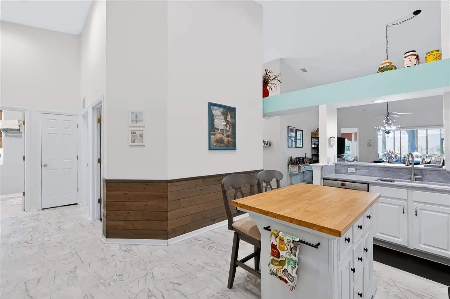 666 SPRING LAKE CIRCLE, TARPON SPRINGS, FL, photo 15 of 51