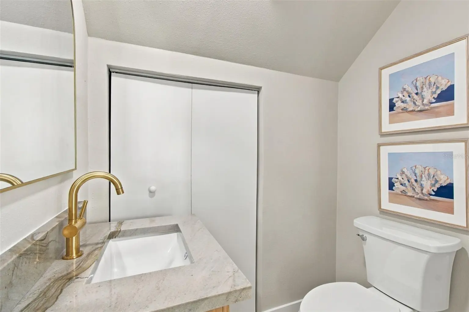 5426 VENETIAN BOULEVARD NE, ST PETERSBURG, FL, photo 23 of 99