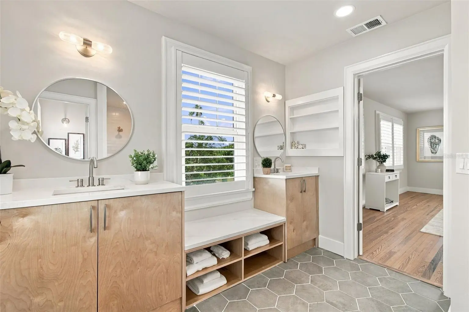 5426 VENETIAN BOULEVARD NE, ST PETERSBURG, FL, photo 55 of 99