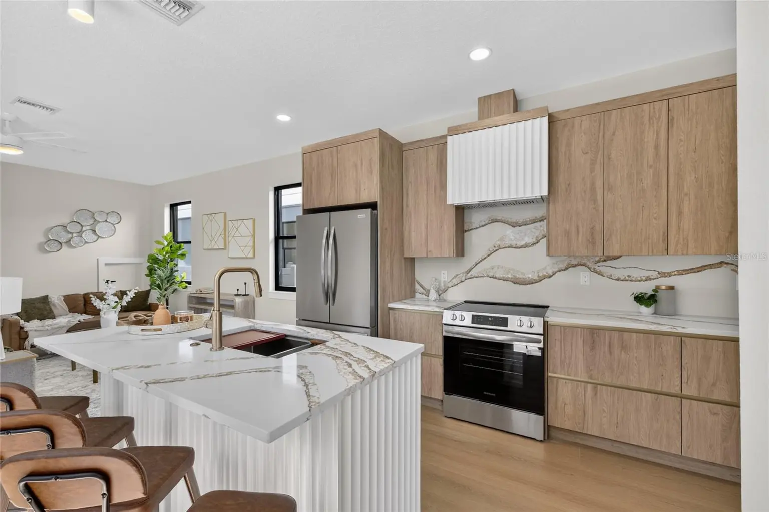 2601 N ALBANY AVENUE, TAMPA, FL, photo 15 of 38